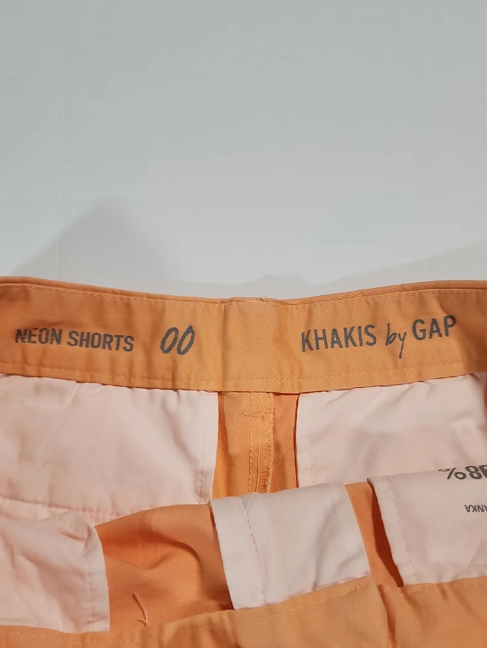 GAP Ombre Coral-Orange Women's Khaki Shorts, Size 0